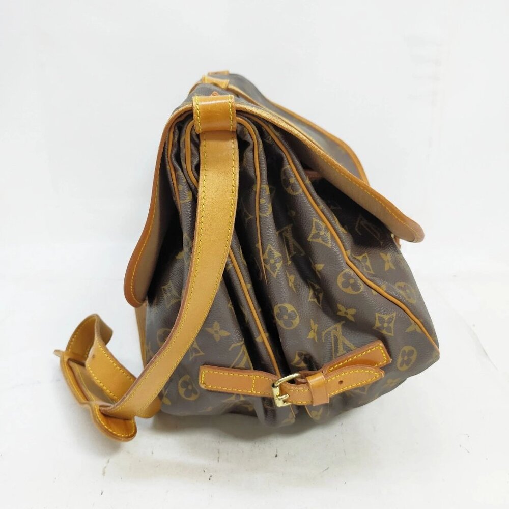 Authentic LV Vintage Louis Vuitton Saumur 35 Monogram Crossbody Bag - Picture 4 of 16